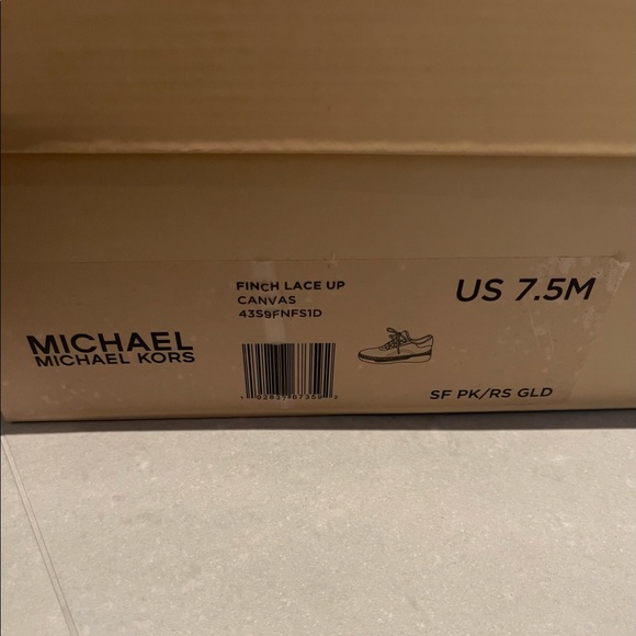 Michael Kors Women Sneaker’s - Picture 4 of 4